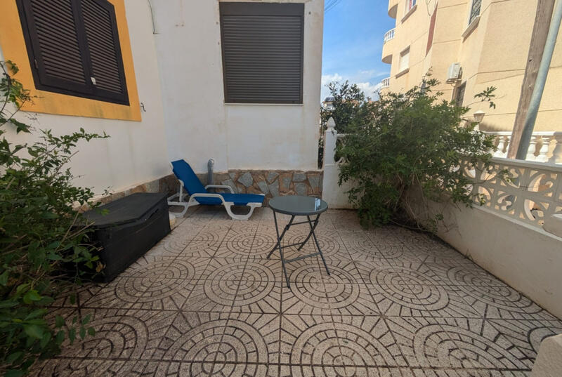 1 bedroom Apartment for Long Term Rent