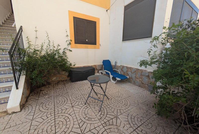 1 bedroom Apartment for Long Term Rent