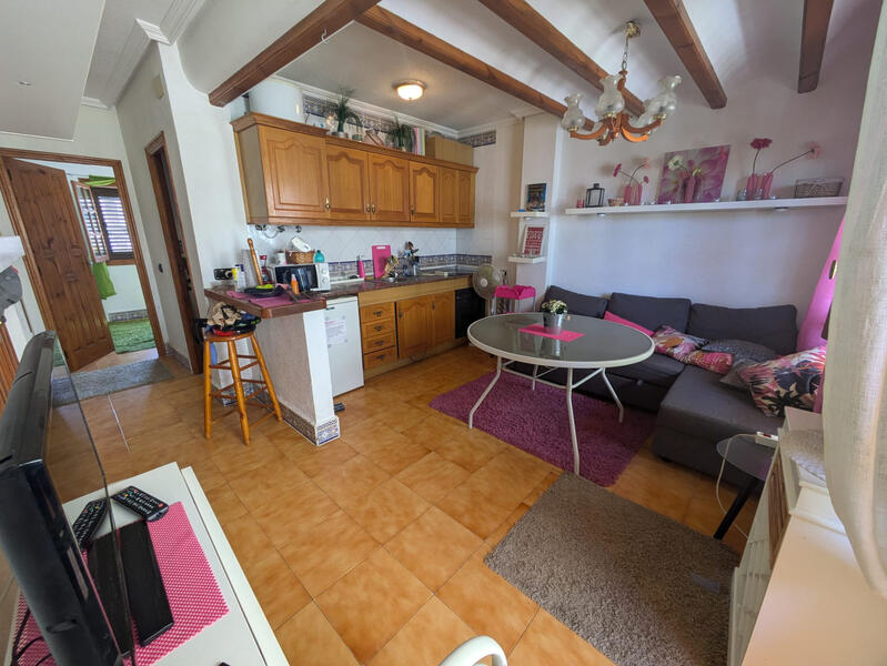 1 bedroom Apartment for Long Term Rent