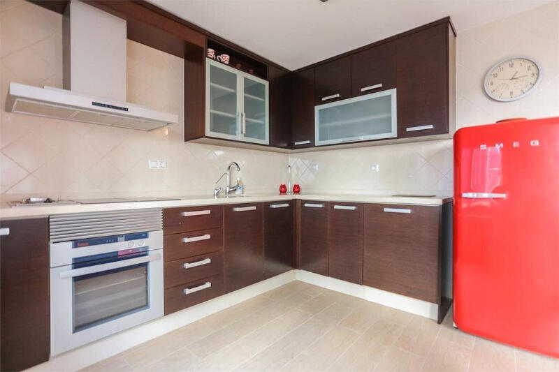 4 bedroom Apartment for sale