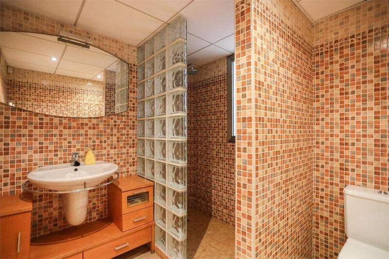 4 bedroom Apartment for sale