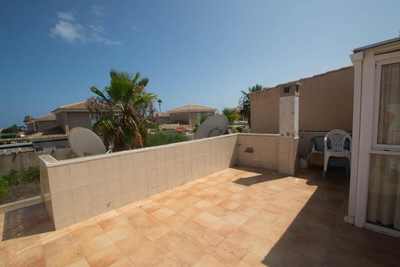 3 slaapkamer Gezinswoning Te koop