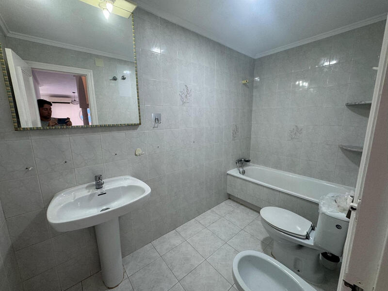 2 Cuarto Villa en venta