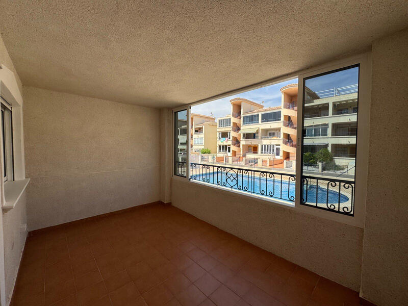 2 slaapkamer Appartement Te koop