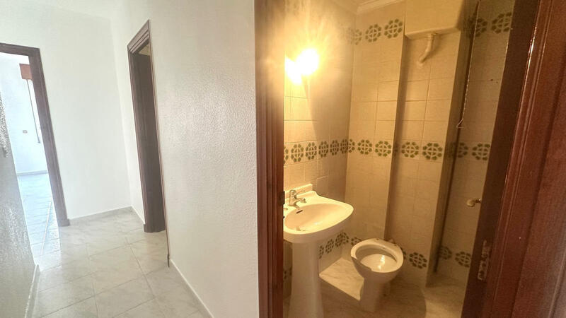 3 bedroom Apartment for sale