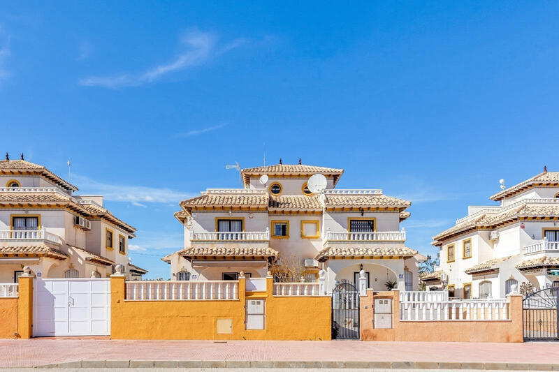 Villa for sale in Orihuela Costa, Alicante