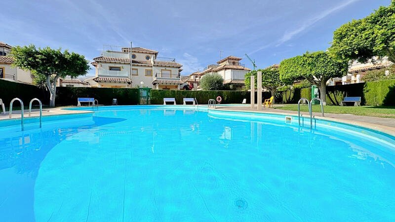 Maison de Ville à vendre dans Orihuela Costa, Alicante
