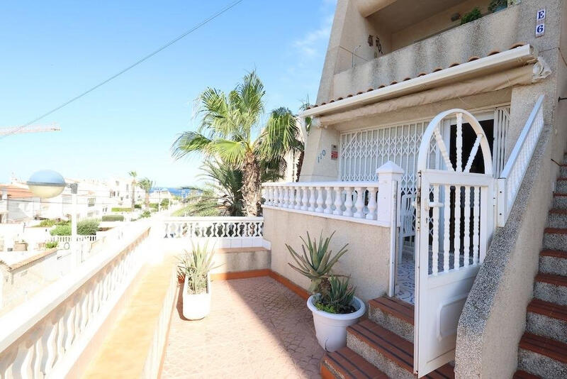 квартира продается в Torrevieja, Alicante