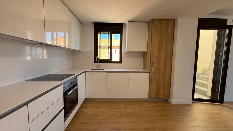 2 bedroom Apartment for sale