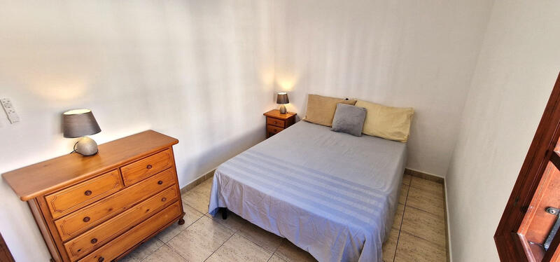 1 bedroom Apartment for Long Term Rent