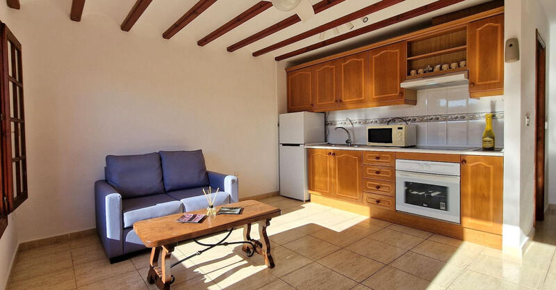 1 bedroom Apartment for Long Term Rent