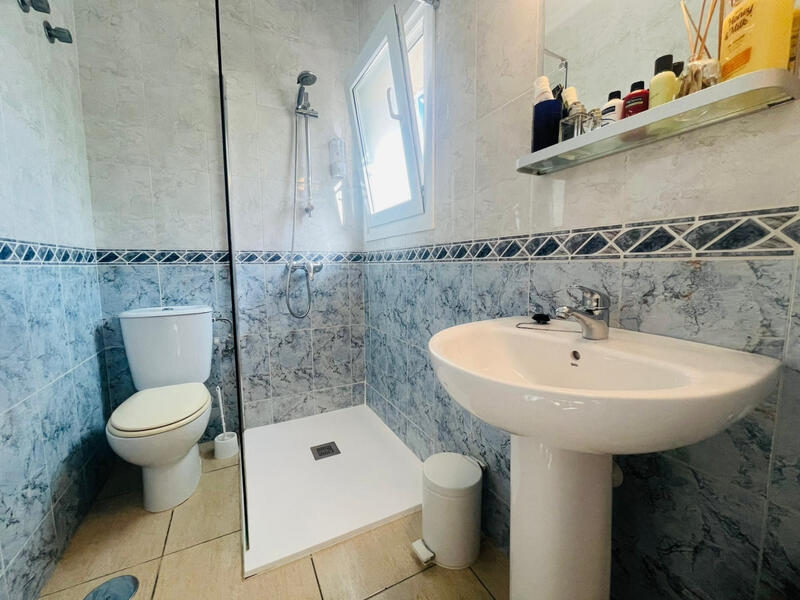 6 sovrum Villa till salu