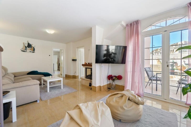 5 Schlafzimmer Stadthaus zu verkaufen