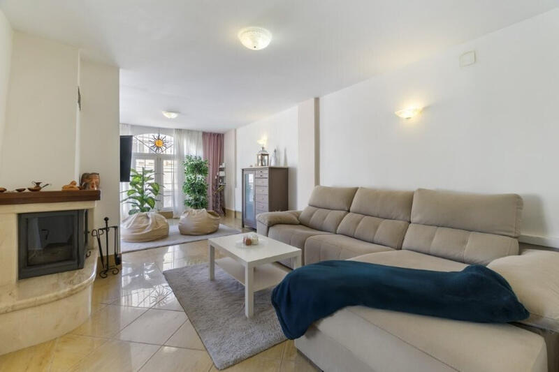 5 Schlafzimmer Stadthaus zu verkaufen