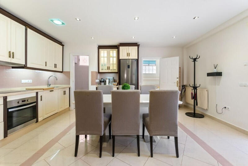 5 Schlafzimmer Stadthaus zu verkaufen