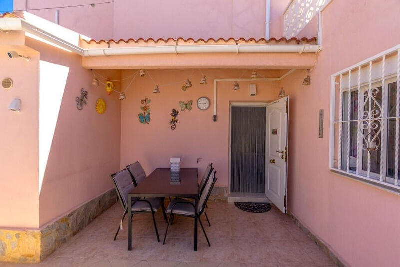 5 Schlafzimmer Stadthaus zu verkaufen