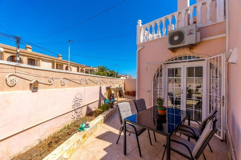 5 Schlafzimmer Stadthaus zu verkaufen