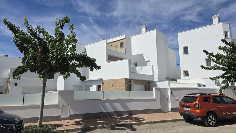 Villa for sale in San Pedro del Pinatar, Murcia
