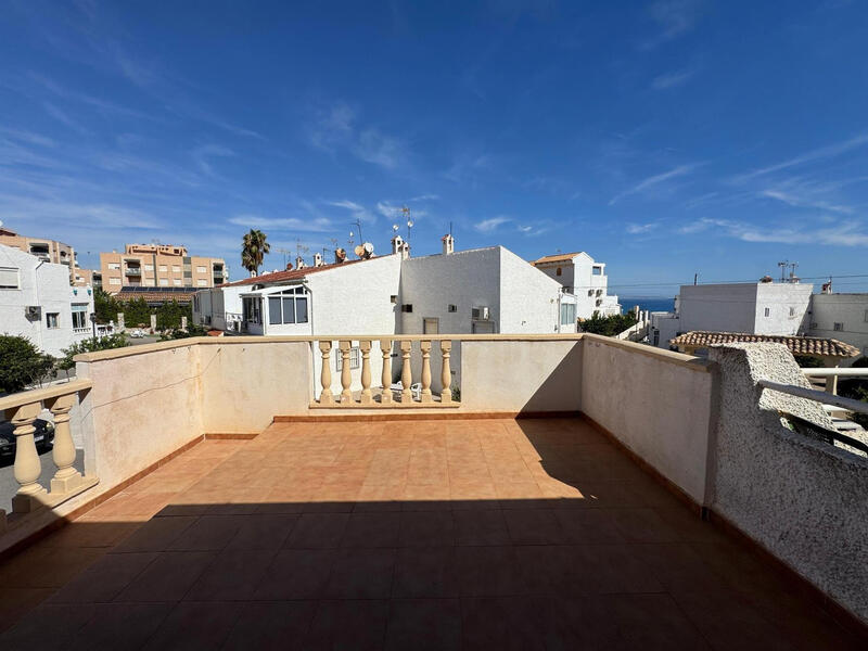Tweezijdig Te koop in La Mata, Alicante