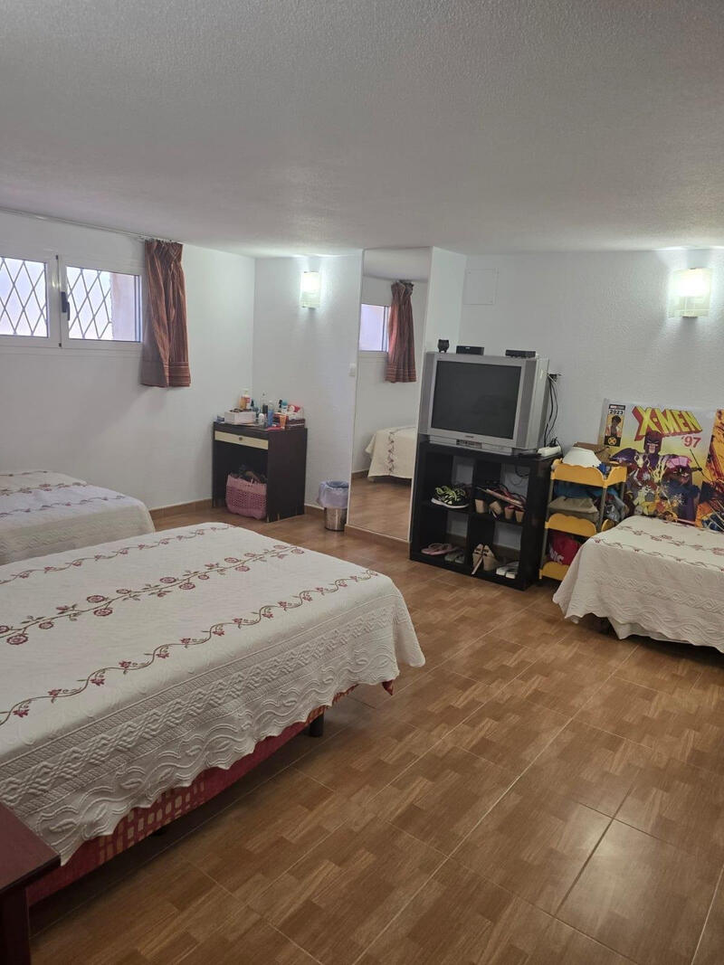 7 bedroom Villa for sale