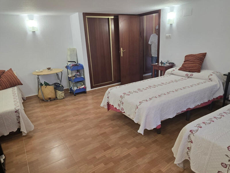 7 bedroom Villa for sale