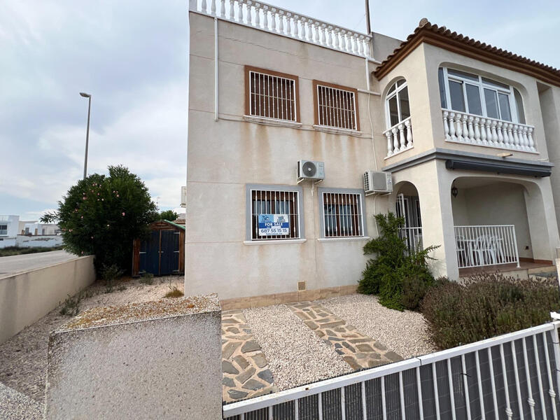 Villa à vendre dans Daya Vieja, Alicante