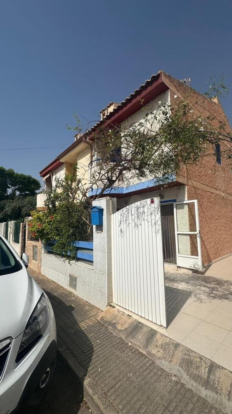 3 bedroom Townhouse for sale