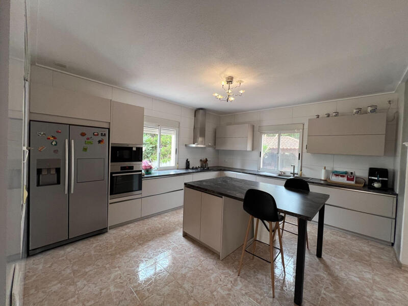 3 bedroom Villa for sale