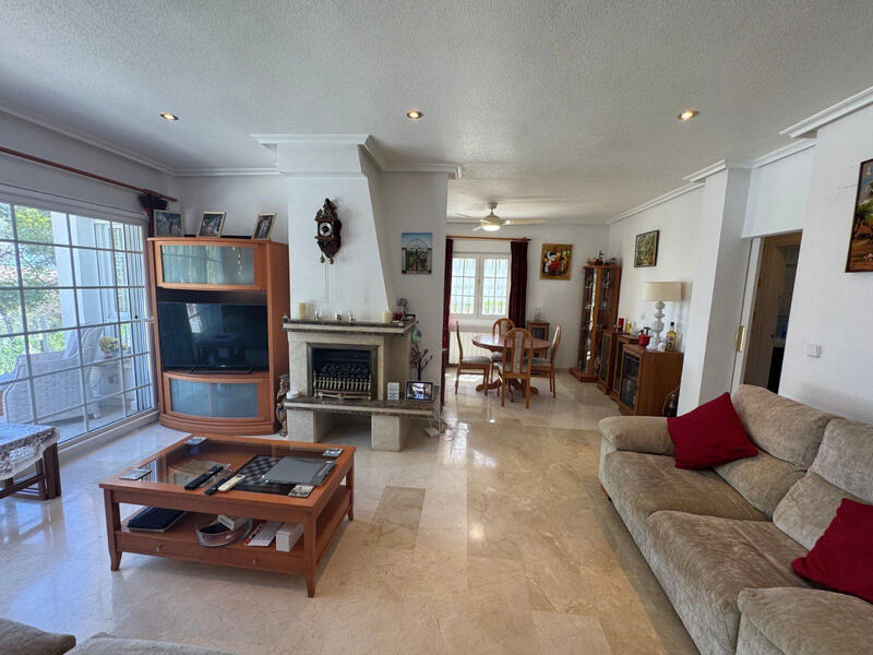 4 bedroom Villa for sale