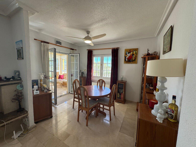 4 bedroom Villa for sale