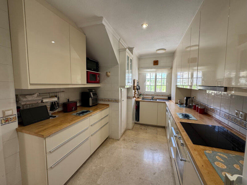 4 bedroom Villa for sale