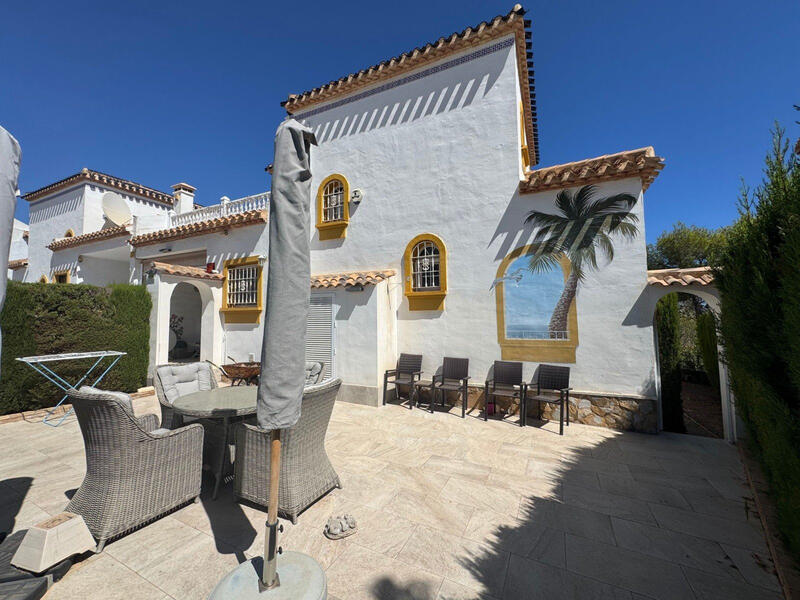 4 bedroom Villa for sale