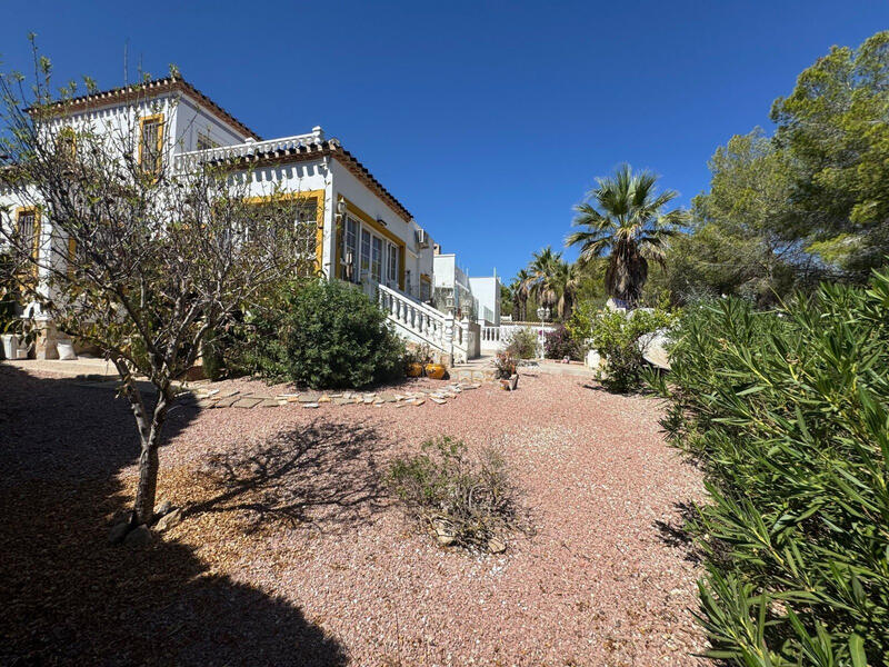 4 bedroom Villa for sale