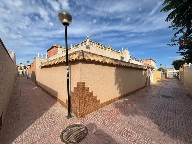 2 bedroom Villa for sale