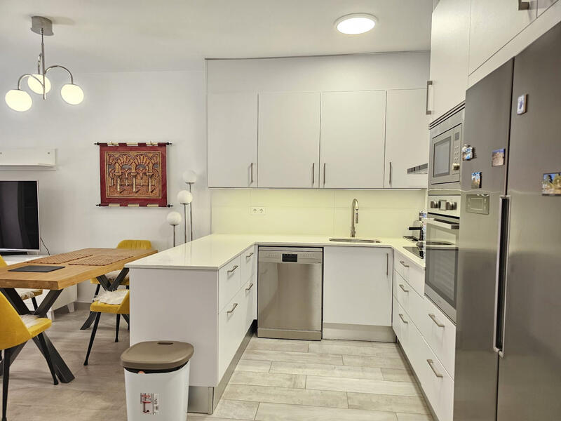 3 bedroom Apartment for sale