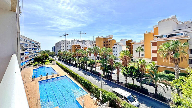 Apartment for sale in Torrevieja, Alicante
