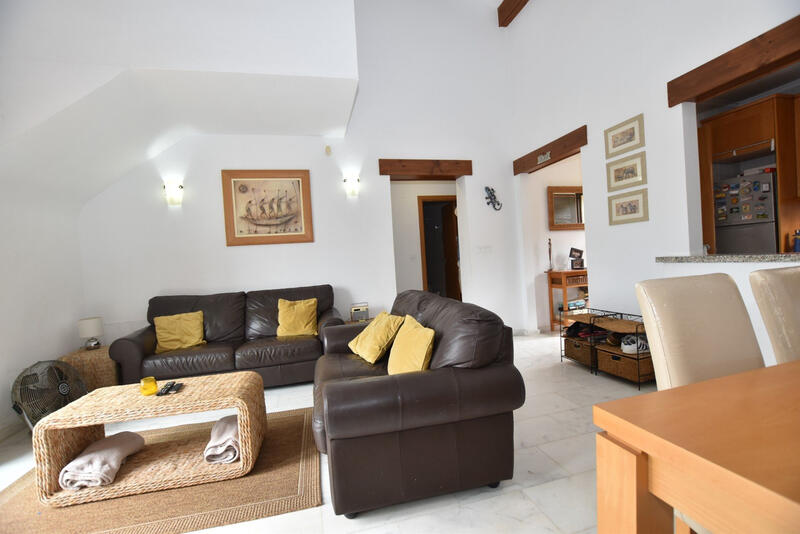 2 Cuarto Adosado en venta