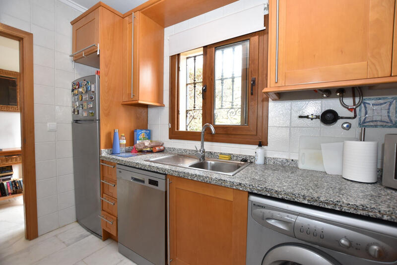 2 Cuarto Adosado en venta