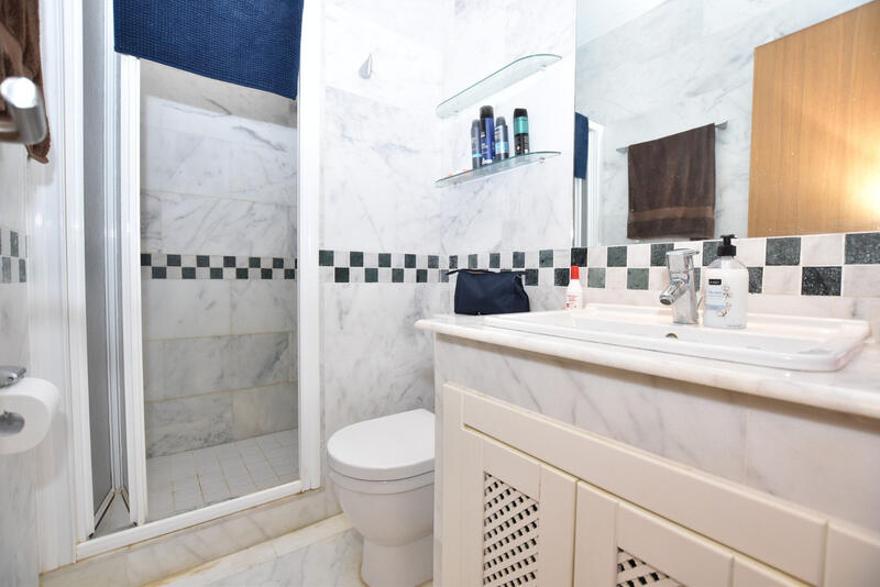 2 Cuarto Adosado en venta