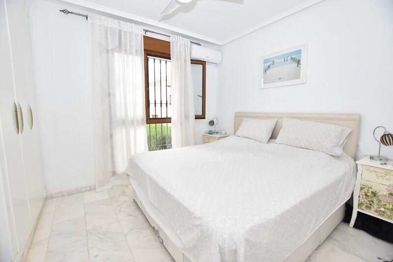 2 Cuarto Adosado en venta