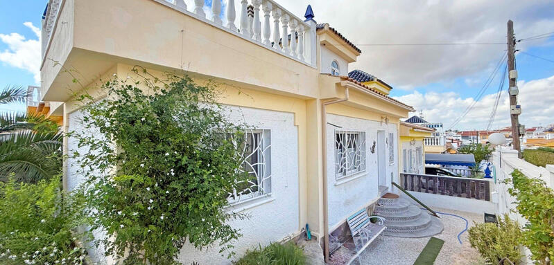 2 Cuarto Adosado en venta
