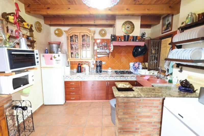5 спальная комната вилла продается
