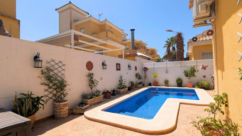 2 slaapkamer Villa Te koop