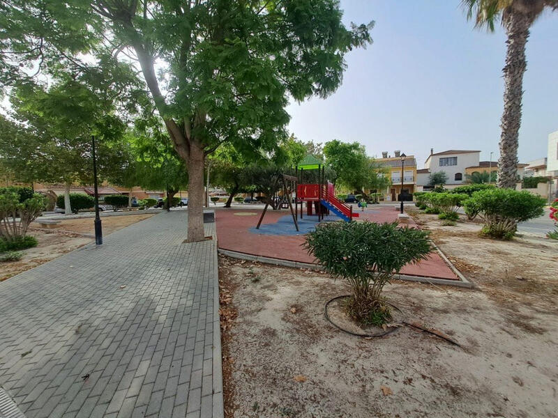 2 Cuarto Villa en venta