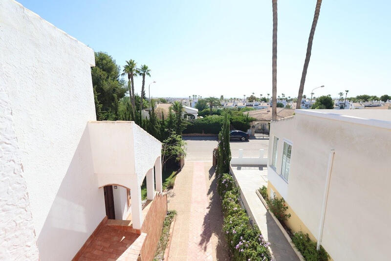 4 Cuarto Villa en venta