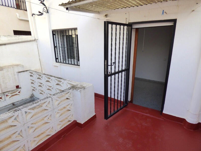 3 slaapkamer Gezinswoning Te koop
