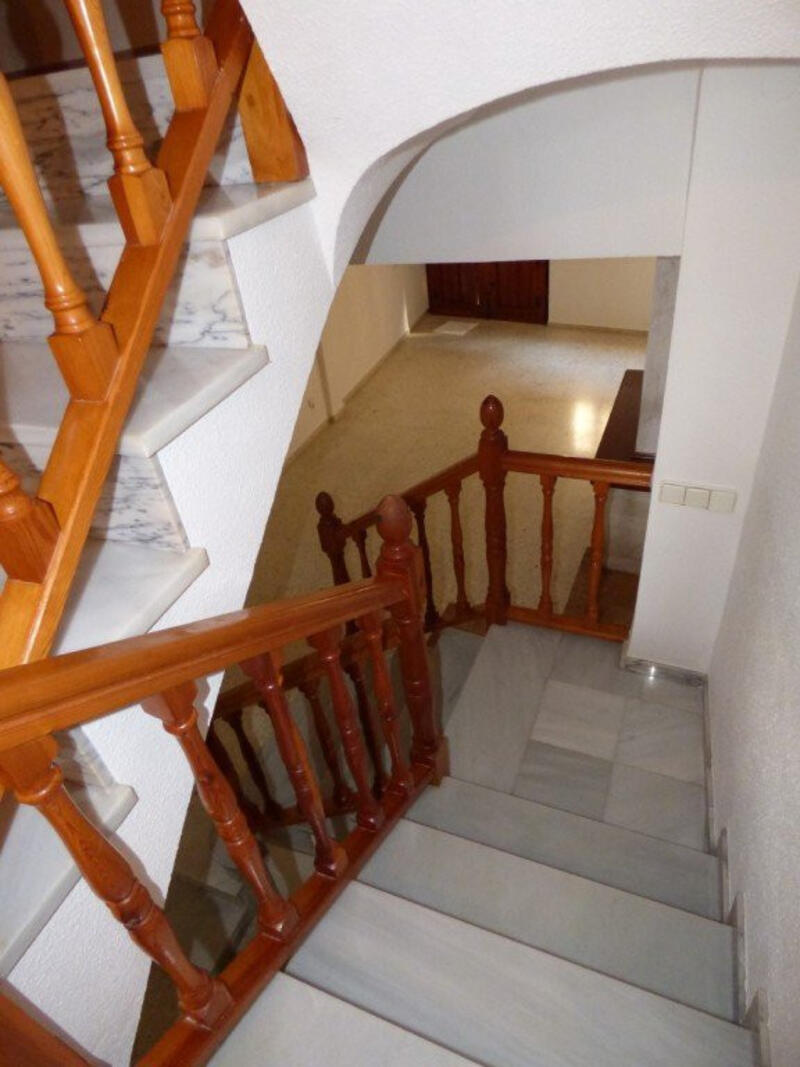 3 slaapkamer Gezinswoning Te koop