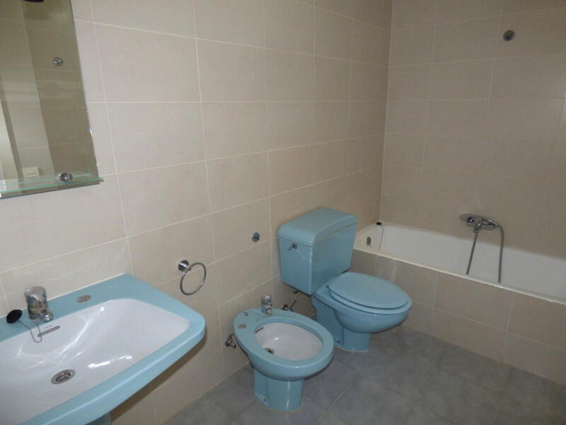 3 slaapkamer Gezinswoning Te koop