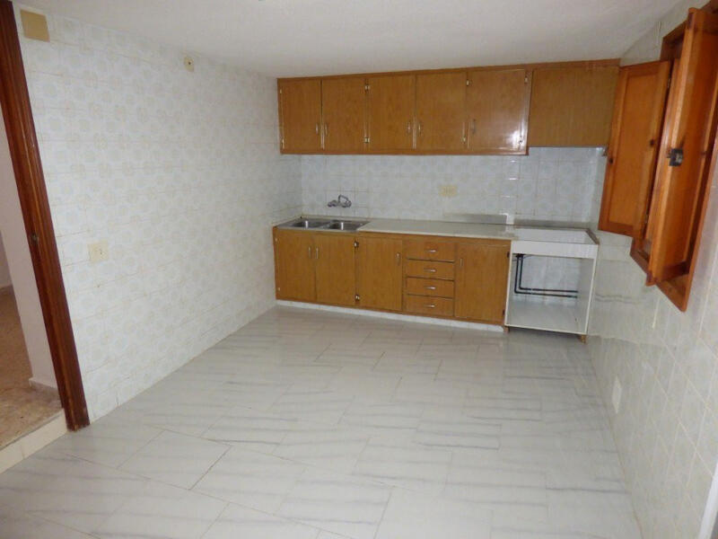 3 slaapkamer Gezinswoning Te koop