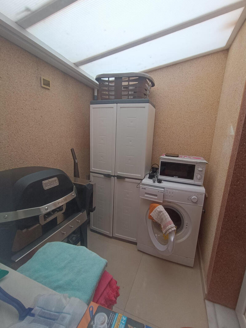 2 slaapkamer Gezinswoning Te koop